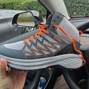 Hi-Tec hiking shoes size 8 men